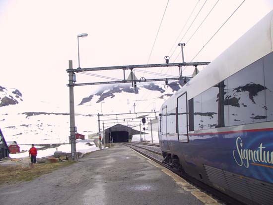 03 - Glacier Tunnel near Murdal