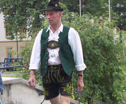 Germany traditional dress pictures Germany traditional dress pictures