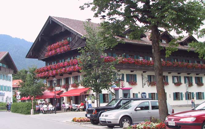 13-Oberammergau in flower