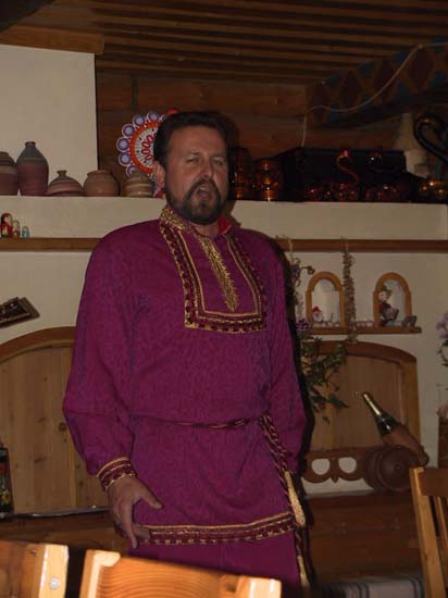 19 - Russian entertainer at Lunch