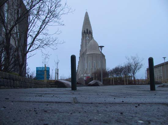 04 - Hallgrimkirja church in downtown Reykjavik