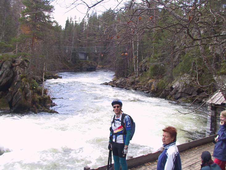 23-Laurie takes in the view of the rapids at Hautaranta