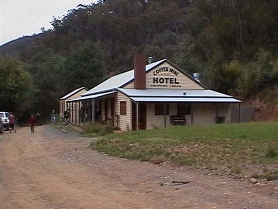 02-Coopers Creek Pub