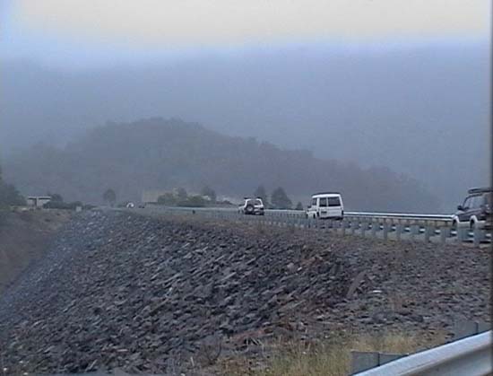 28-Heading home across the Thomson Dam wall