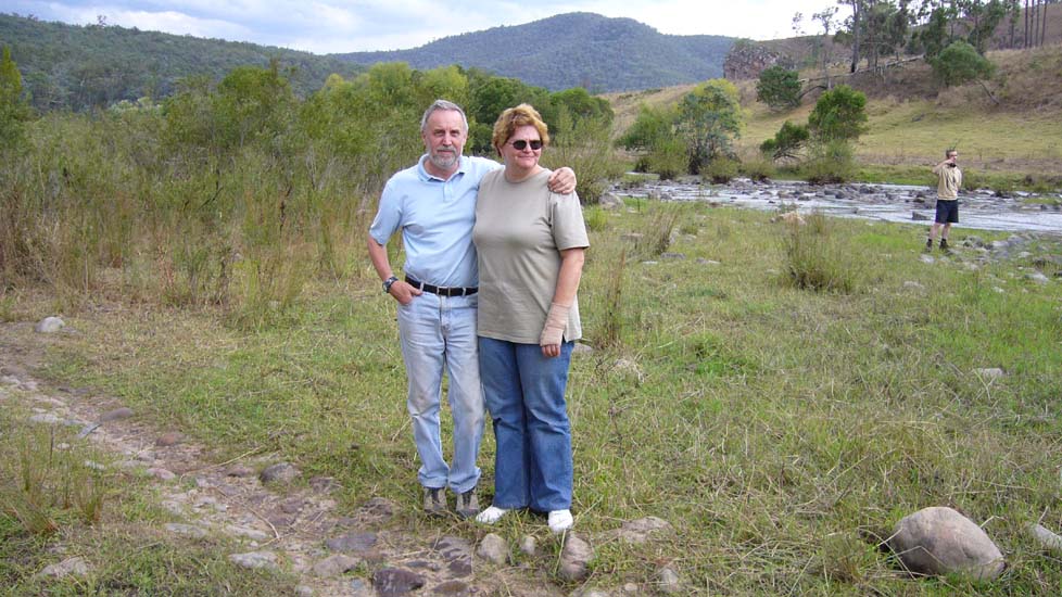 09-Mike & Norma (Roadrunner) take a break at Jacksons Crossing