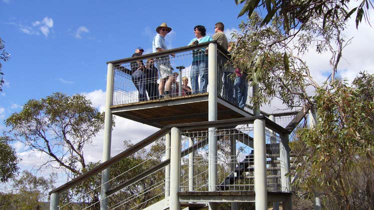 04-Taking in the views from the Wyperfeld Eastern lookout