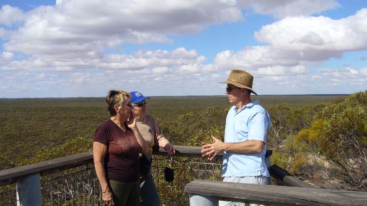 05-Joy & Sue discuss the park with Laurie