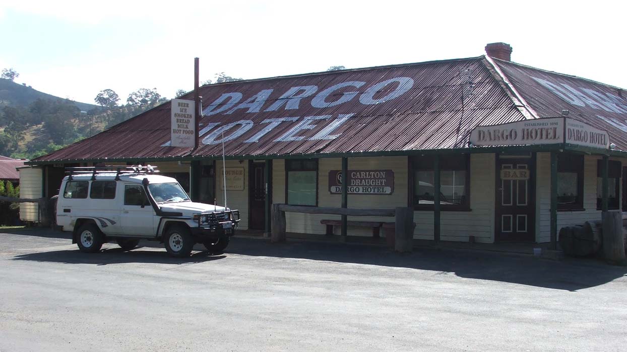 01-Big John checks out the Dargo pub